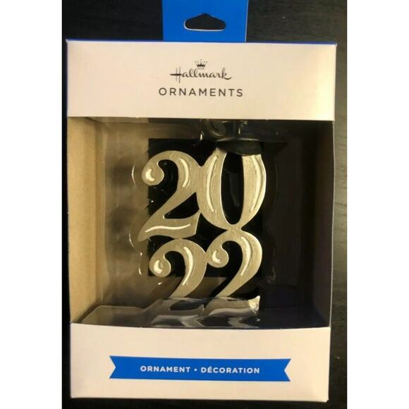 Hallmark Graduation Ornament ~ Class Of 2022 - Decorative Displayable Silver‎ - Picture 1 of 3